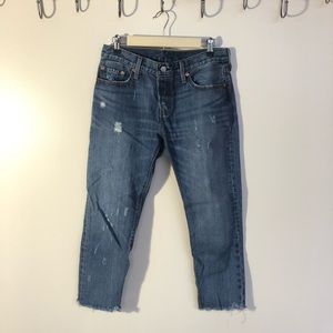 Levi’s 501 distressed jeans (ankle cut / cutoff)